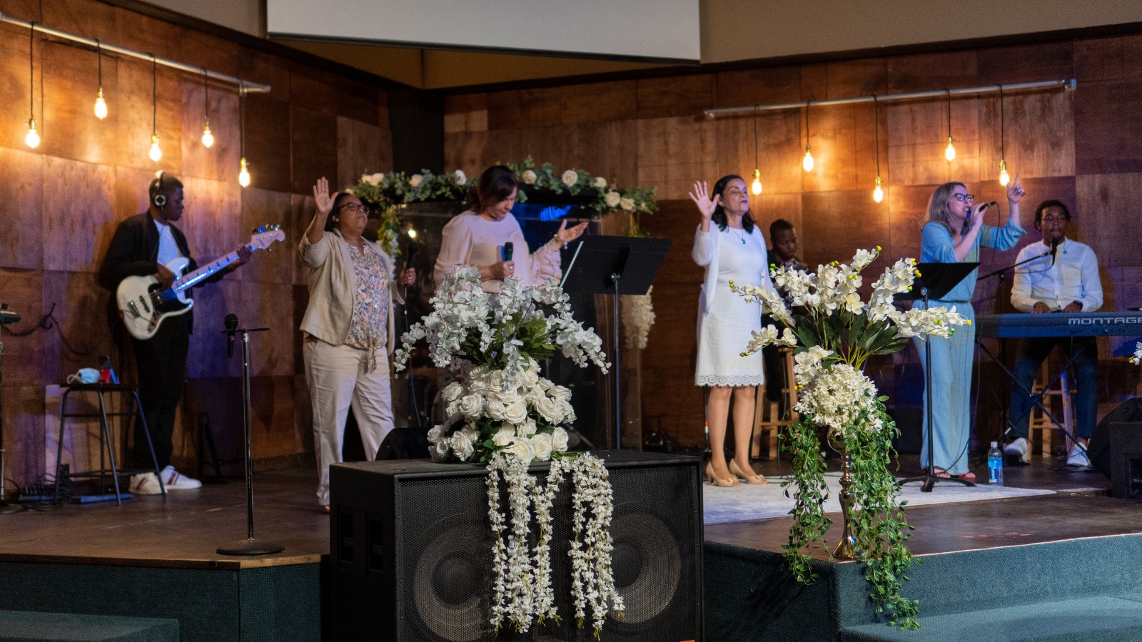 Igreja Nova Vida Houston - Ministerio de louvor -4